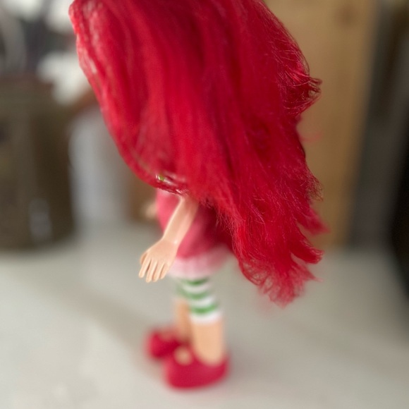 FREE IF YOU MAKE A PURCHUSE OF ONE OF MY LISTINGS
strawberry short cake & dino - Picture 4 of 10